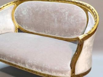 Browse antique Seating