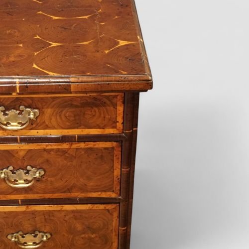 William and Mary Oyster laburnum chest