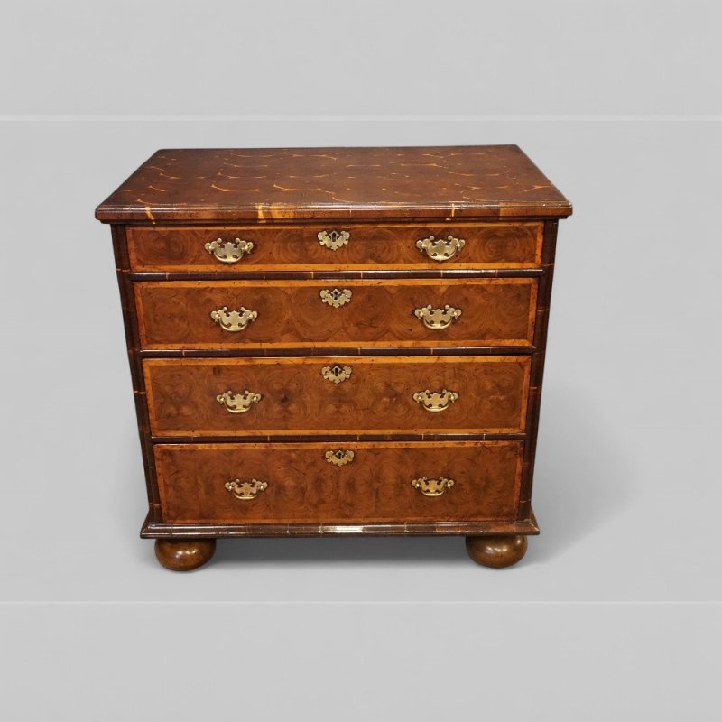 William and Mary Oyster laburnum chest