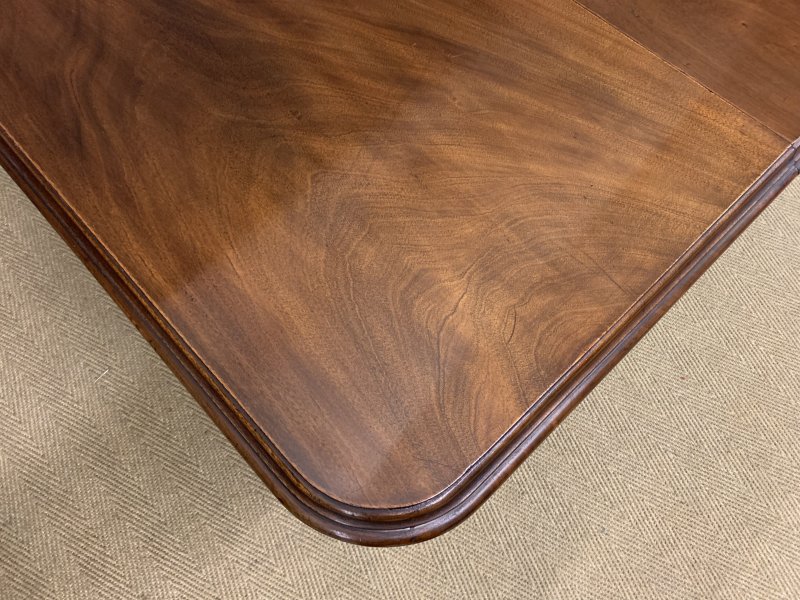 Victorian Mahogany 2 Leaf Extending Dining Table