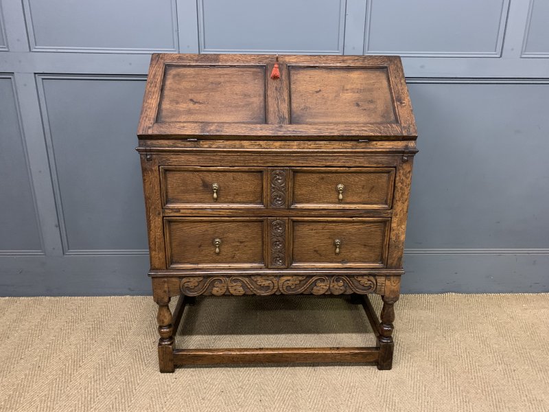 Oak Bureau