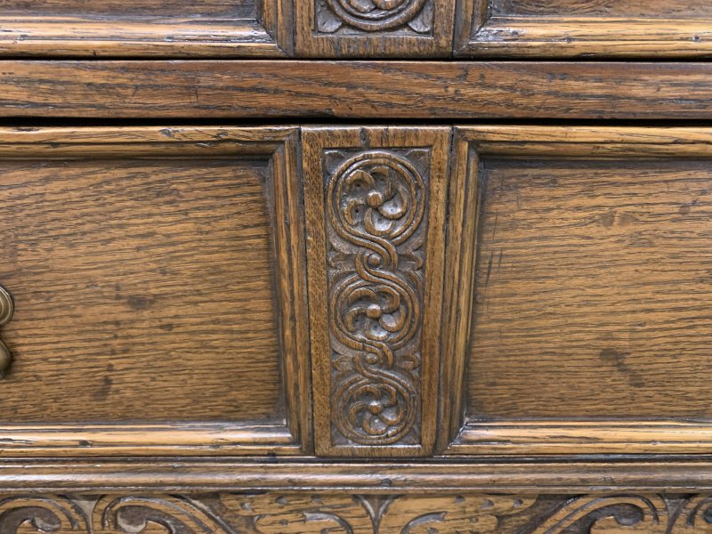 Oak Bureau