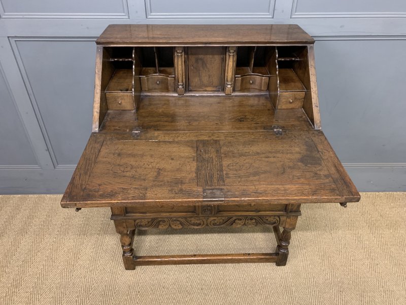 Oak Bureau