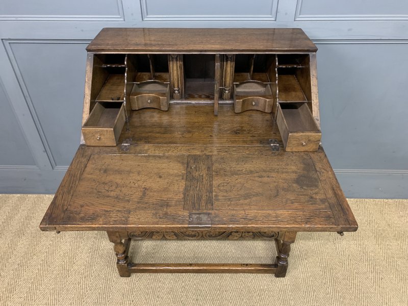 Oak Bureau