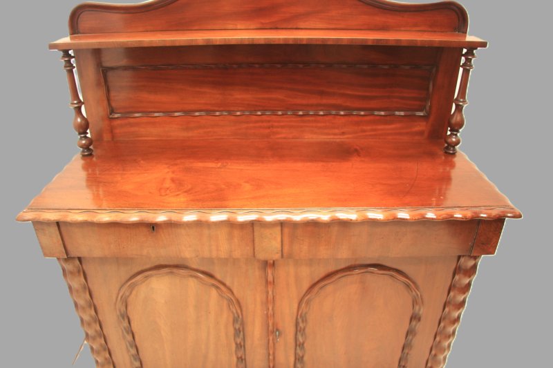 Victorian Mahogany Chiffonier Sideboard