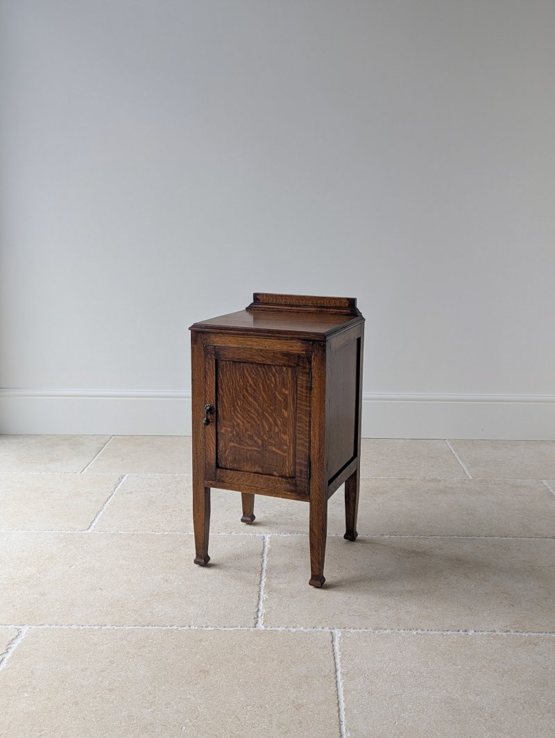 Antique Edwardian Arts & Crafts Oak Bedside Cabinet c.1910