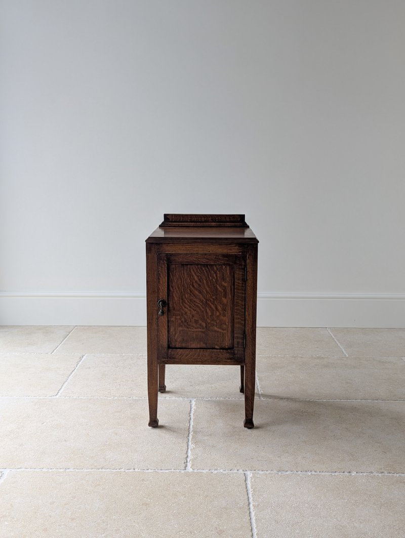Antique Edwardian Arts & Crafts Oak Bedside Cabinet c.1910