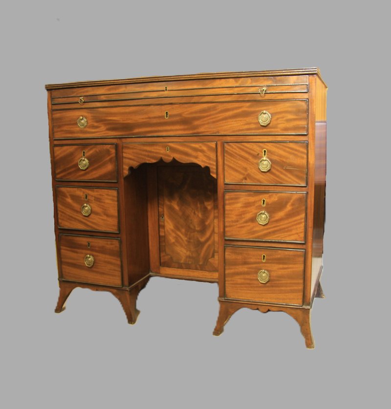 Regency Mahogany Kneehole Desk