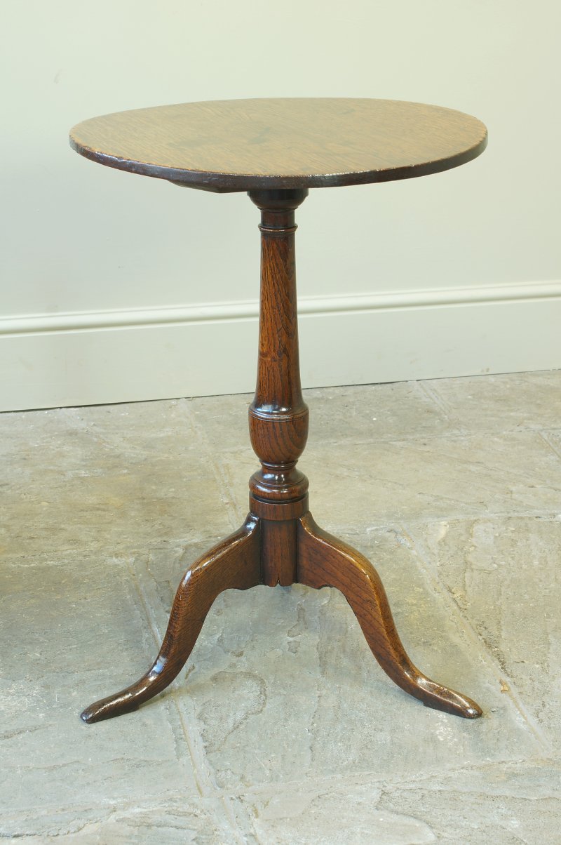 Small 18th Century Oak Tripod/ Wine / Lamp Table.