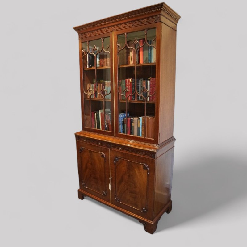 Georgian style mahogany bookcase