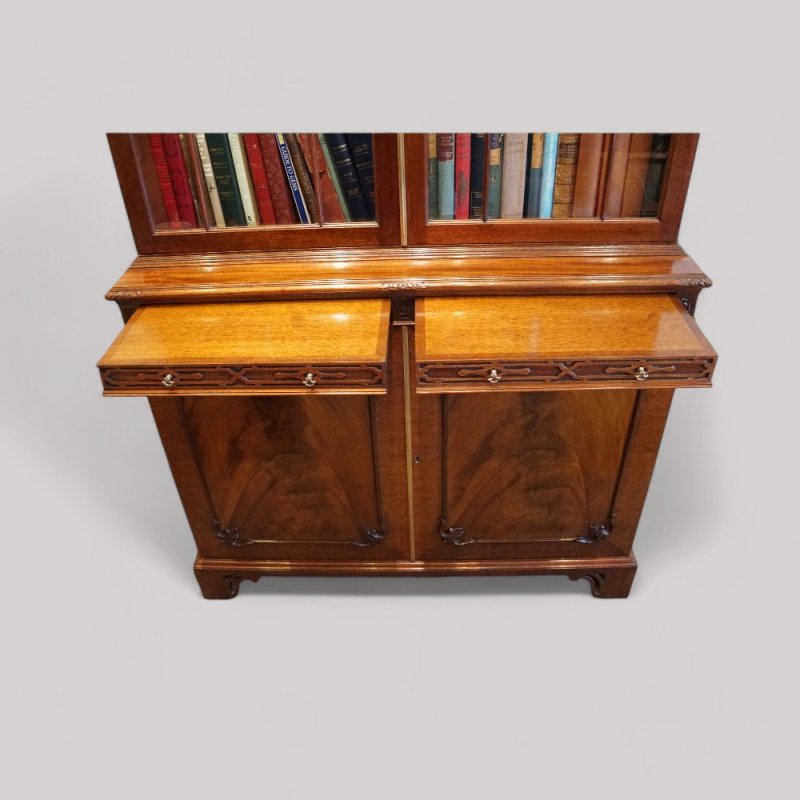 Georgian style mahogany bookcase