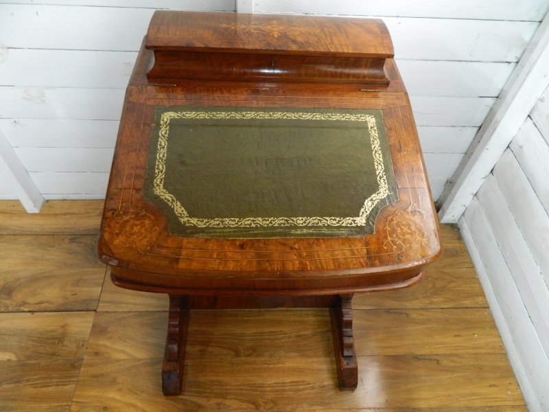 Victorian Walnut Davenport Desk