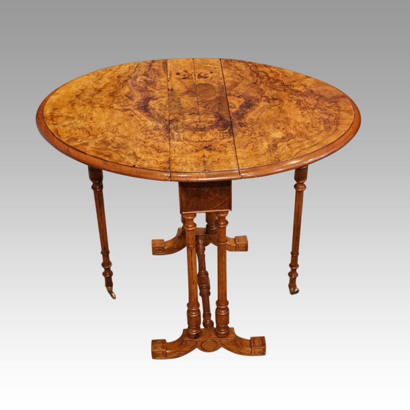 Victorian walnut baby Sutherland table