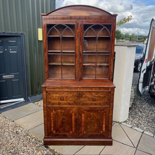A Fine Quality Regency Period Flamed Mahogany Secretarie Bookcase.