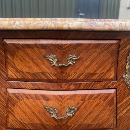 A Superior Quality Pair Of French Kingwood Bedside Chests