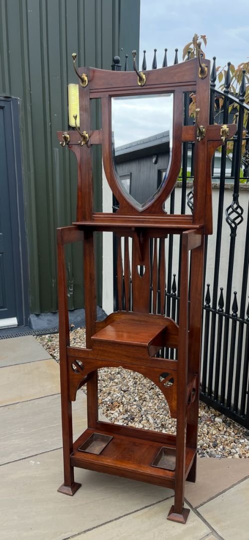 A Fine Quality Shapland & Petter Arts & Crafts Walnut Hall Stand.