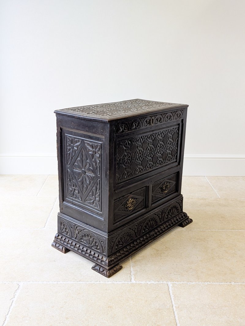 Antique Late 17th Century Carved Oak Mule Chest c.1680