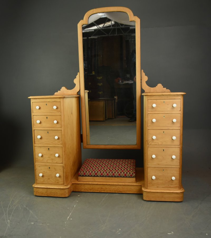 Antique Victorian Pine Pedestal Dressing Table