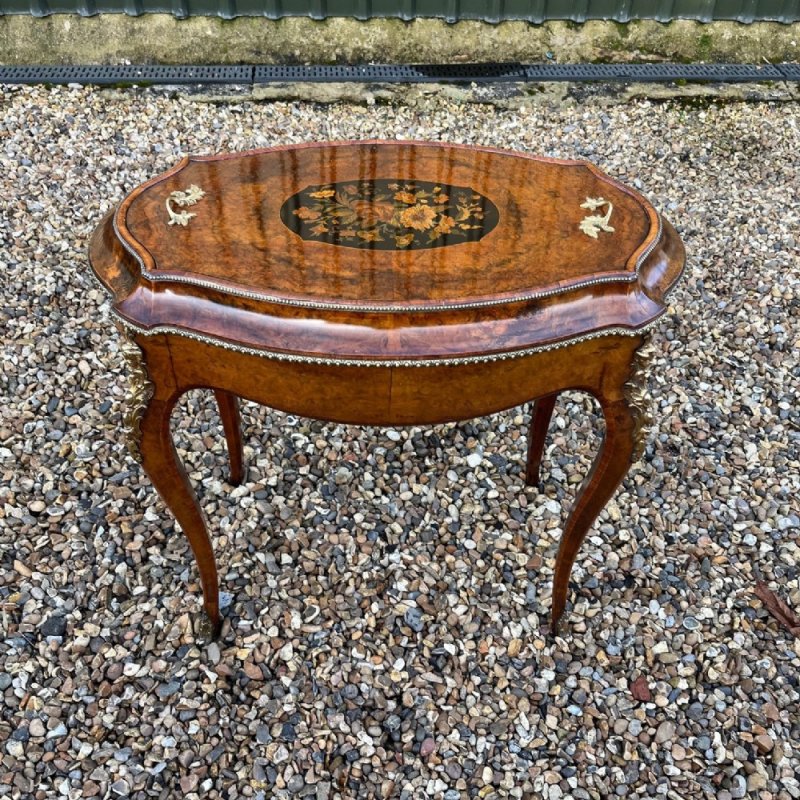 A Victorian Period Burr Walnut Oval Planter.