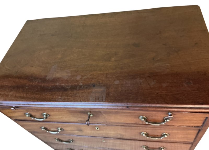 Georgian Mahogany Bachelors Chest
