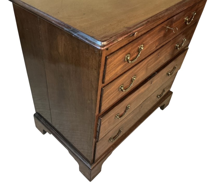Georgian Mahogany Bachelors Chest