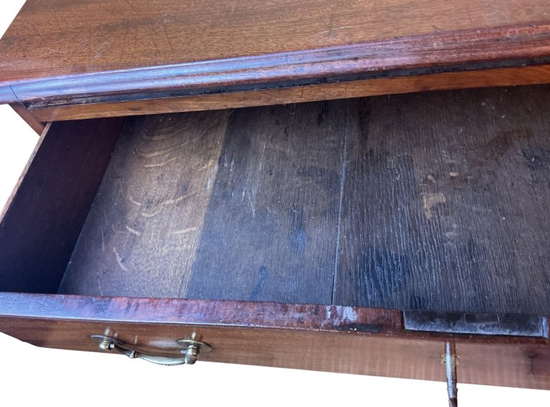 Georgian Mahogany Bachelors Chest