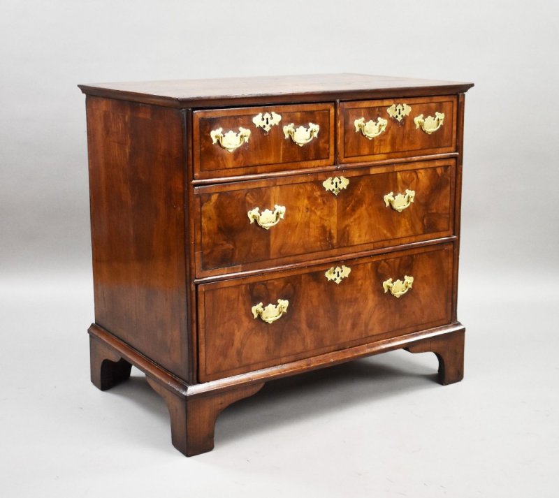 Antique Georgian Burr Walnut Chest Of Drawers