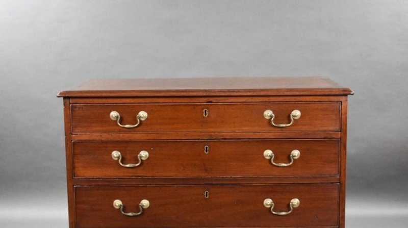 George III Mahogany Chest Of Drawers