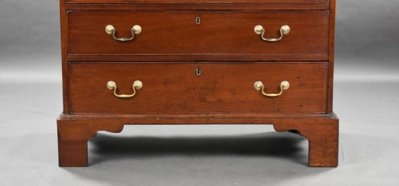 George III Mahogany Chest Of Drawers