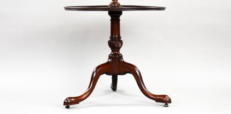 George III Mahogany Dumbwaiter