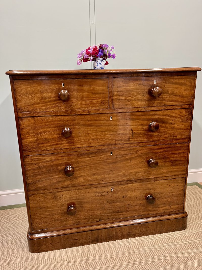 19th century mahogany chest of drawers