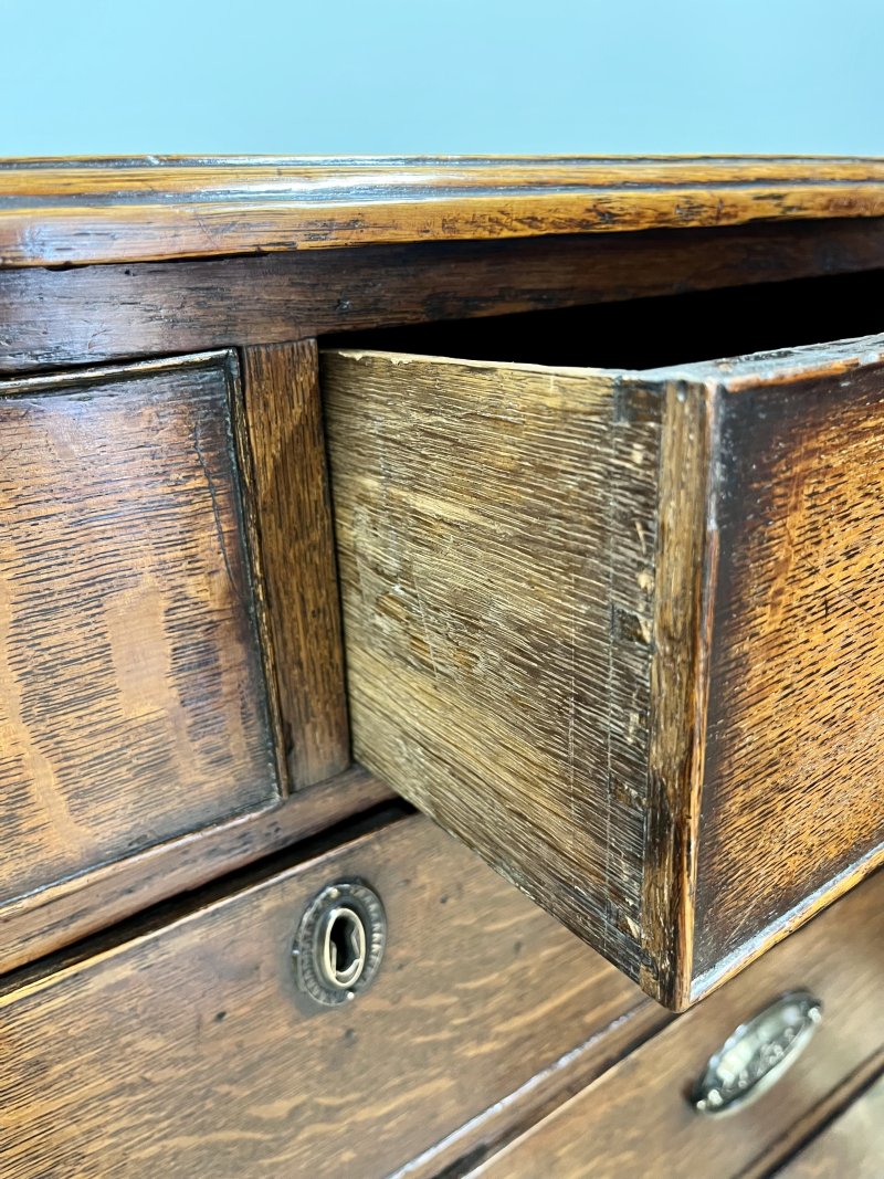 18th century oak chest of drawers