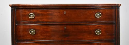 18th Century Mahogany Serpentine Chest Of Drawers