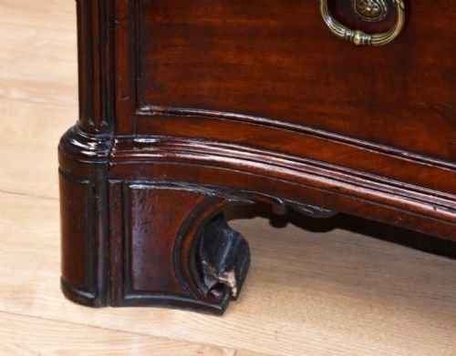 18th Century Mahogany Serpentine Chest Of Drawers