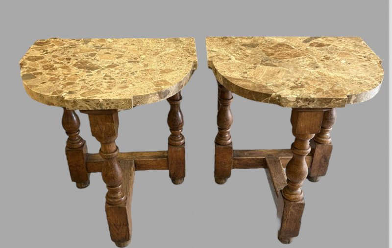 A Pair Of Attractive Marble Topped Console/Side Tables