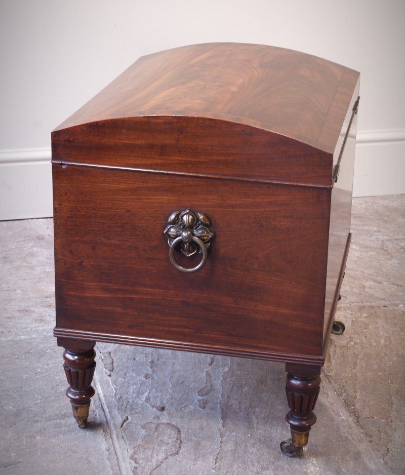Early 19th Century Regency Mahogany Wine Cooler Cellarette. - Image 6