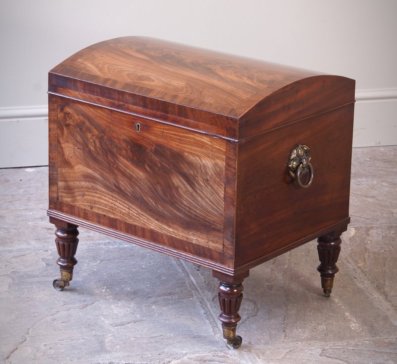 Early 19th Century Regency Mahogany Wine Cooler Cellarette. - Image 8