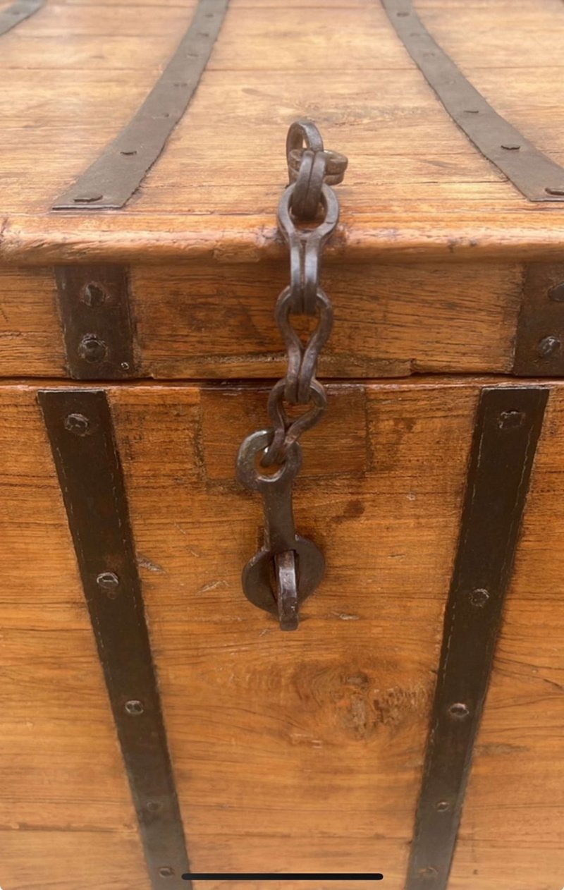 A Good Sized Antique Oak Silver/Campaign Chest