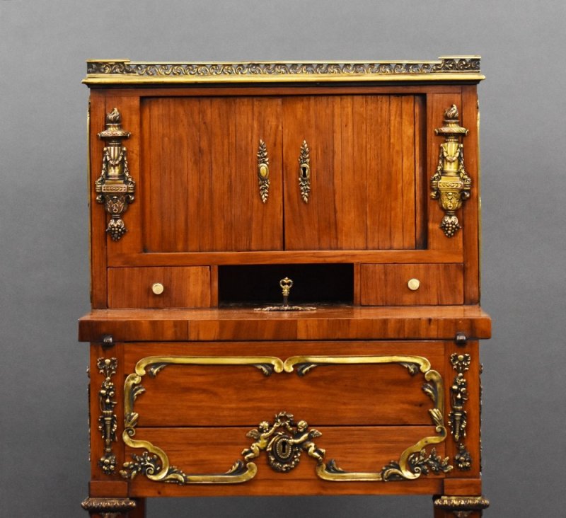 19th Century French Satinwood Bonheur Du Jour With Ormolu Mounts
