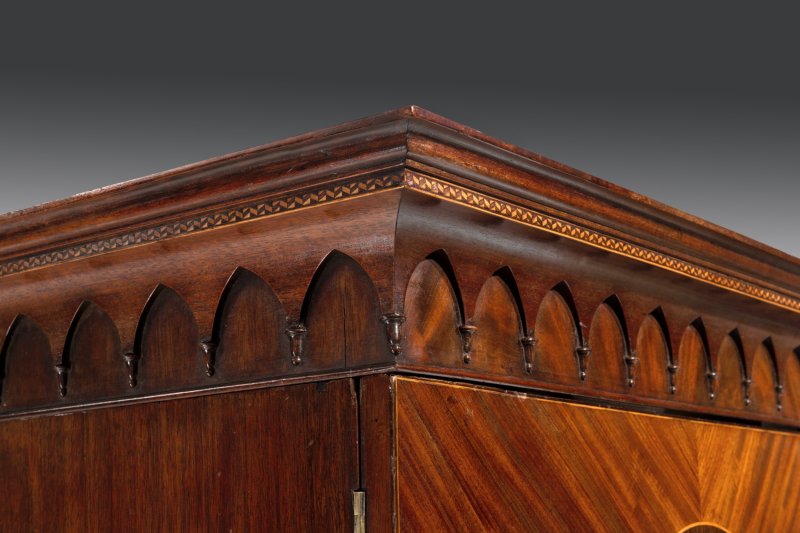 Hepplewhite 18th Century Clothes Press