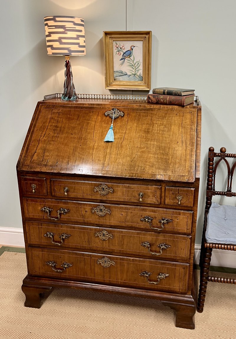 Georgian walnut bureau