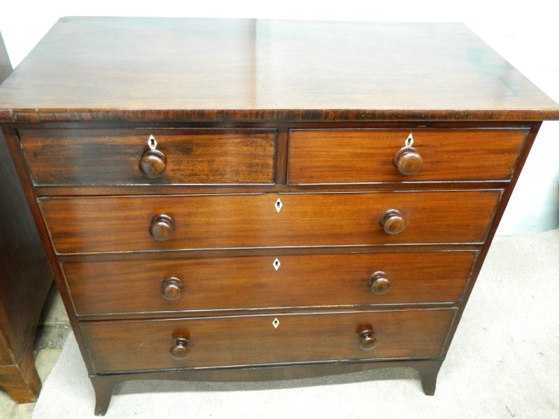 Victorian Mahogany Chest of Drawers