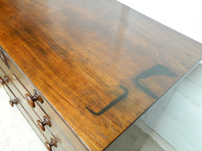 Victorian Mahogany Chest of Drawers