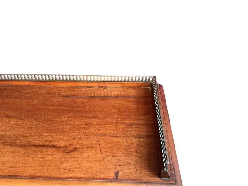 Victorian Mahogany Cylinder Desk