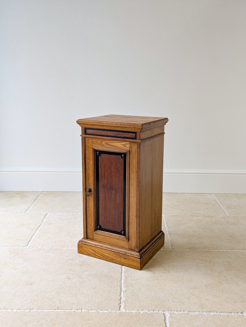 Antique Victorian Oak Bedside Cabinet c.1890