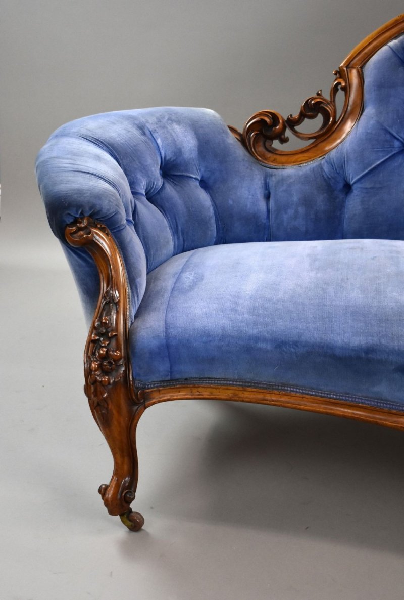 Victorian Walnut Double Ended Sofa