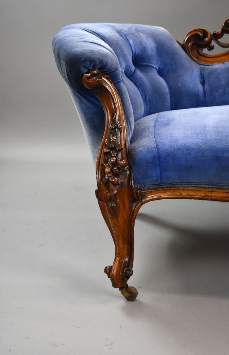 Victorian Walnut Double Ended Sofa