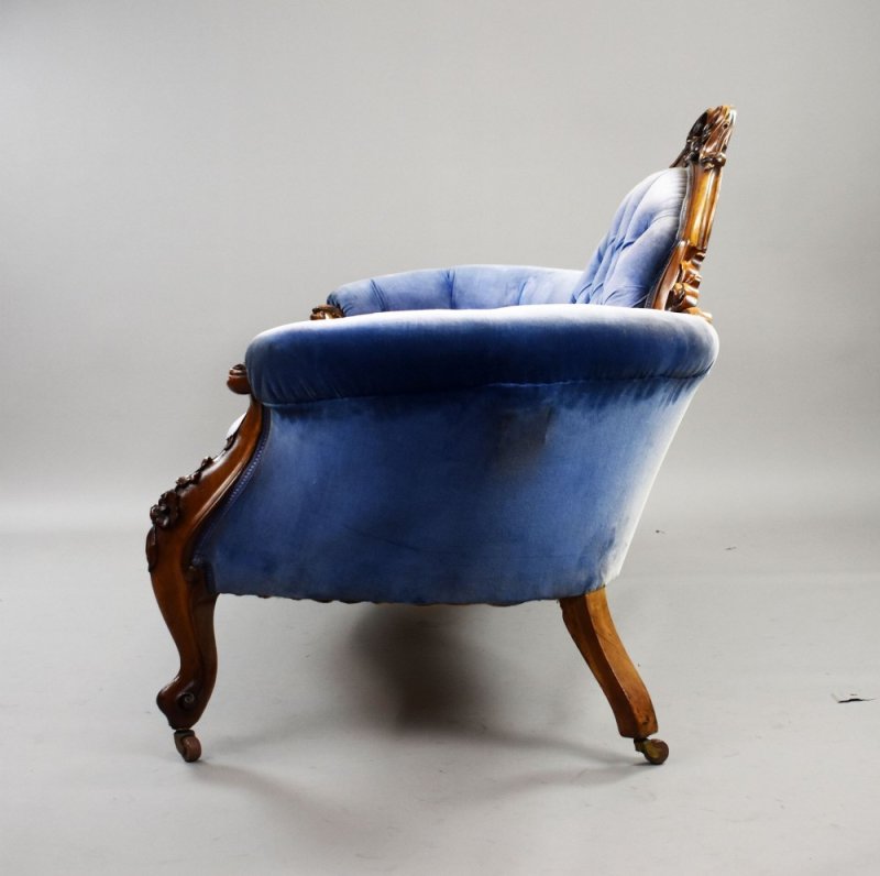 Victorian Walnut Double Ended Sofa