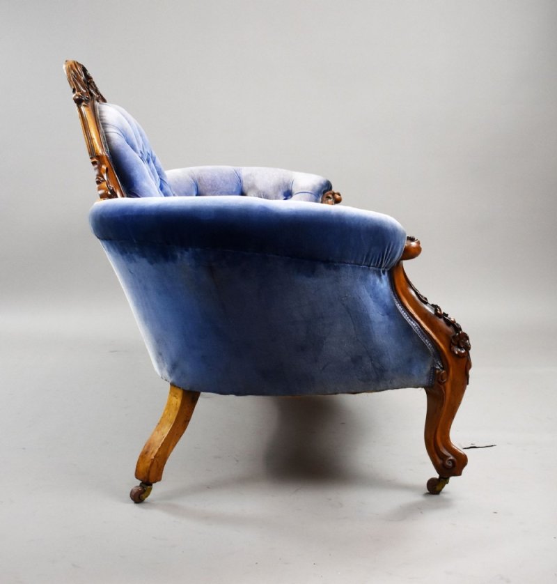 Victorian Walnut Double Ended Sofa