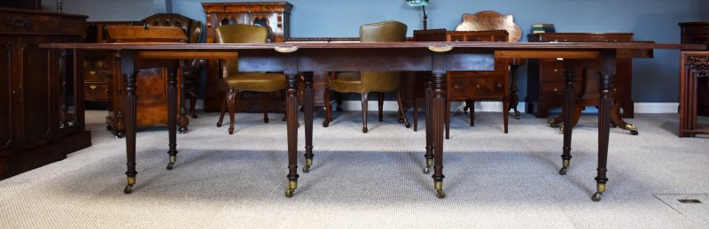 Regency Mahogany Extending Dining Table